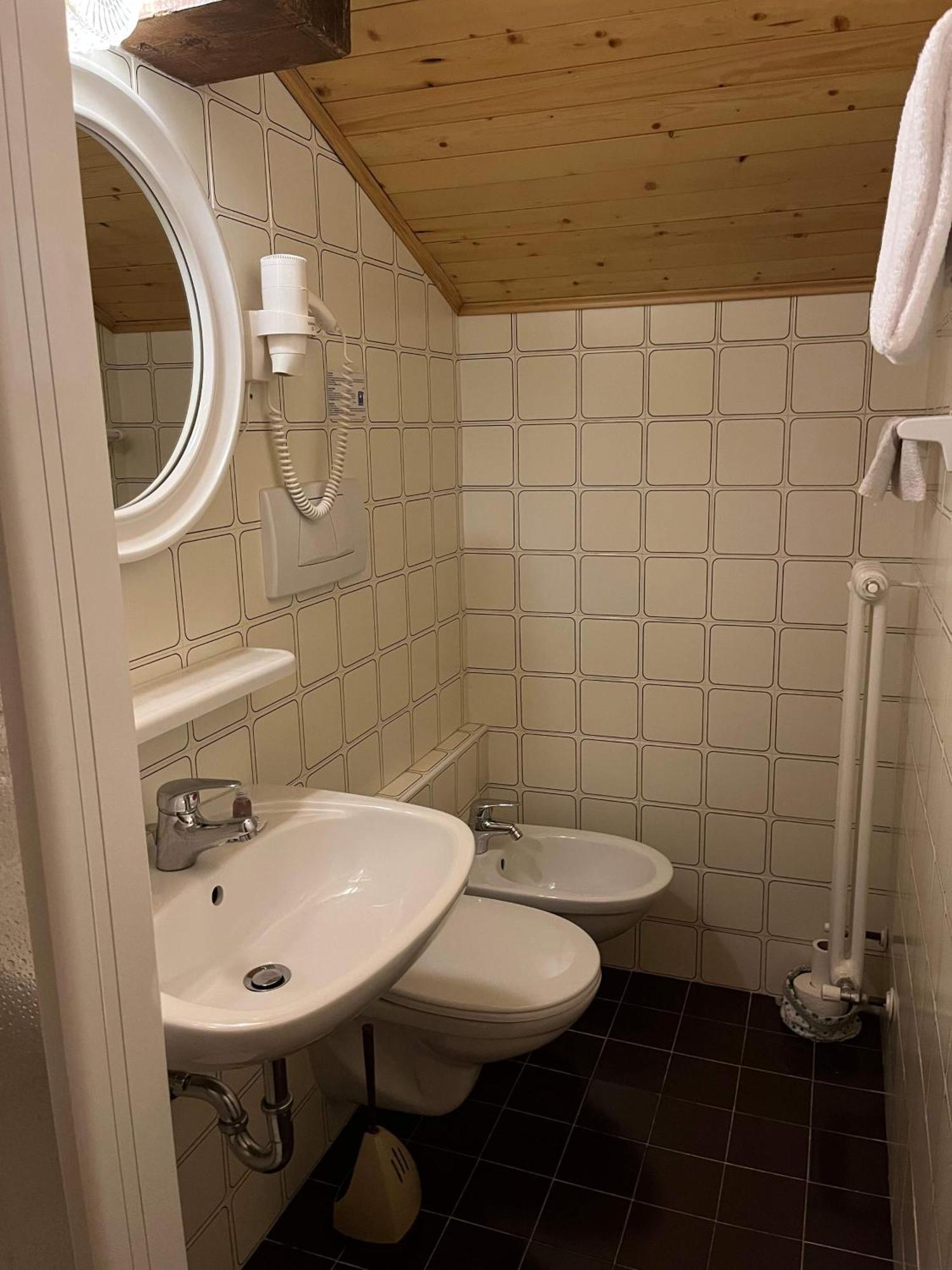 B&B Bucaneve Vigo di Fassa Szoba fotó
